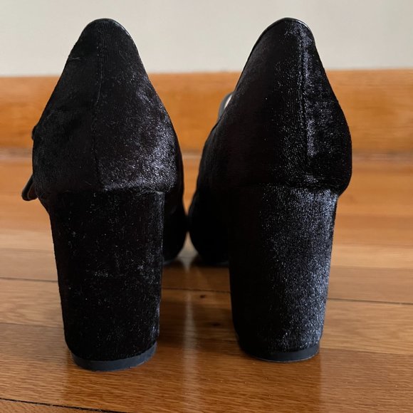 Chase + Chloe Black Velvet Mary Jane Style Heels - Picture 5 of 8